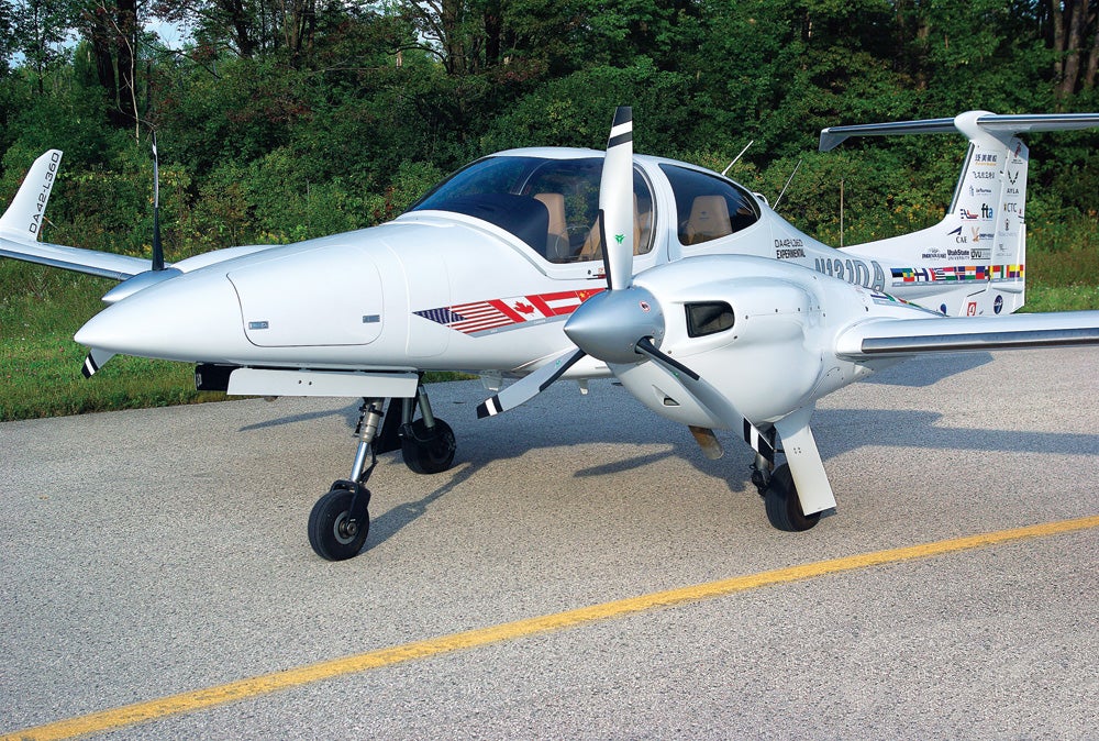 FLY1209_DA_Lyc1x1000.jpg