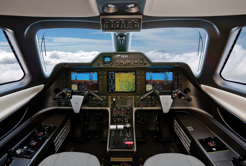 Embraer Phenom 300