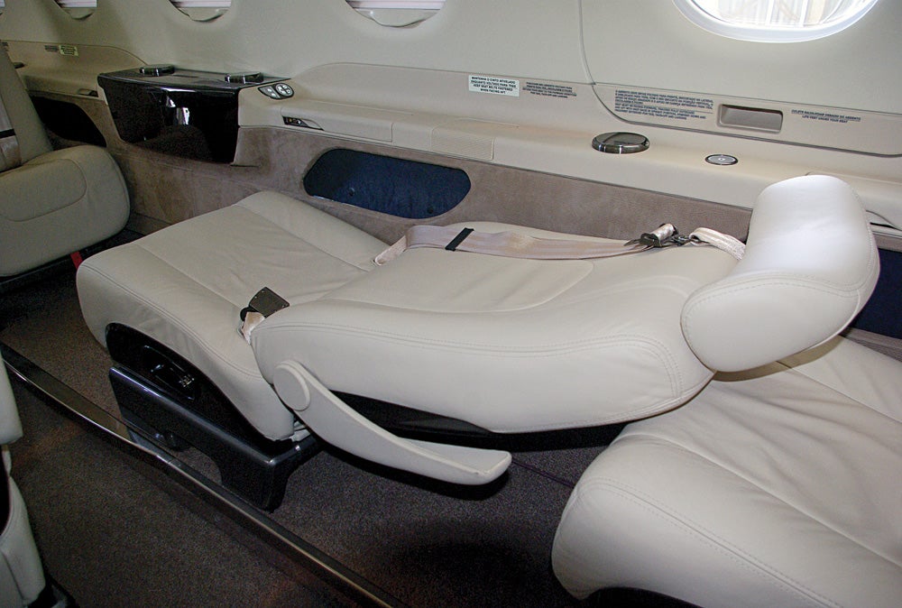 Embraer Phenom 300