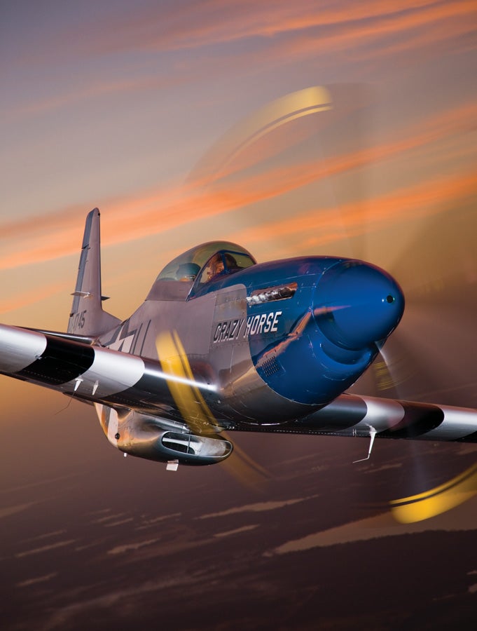 fly0810_mustang2_900x681.jpg