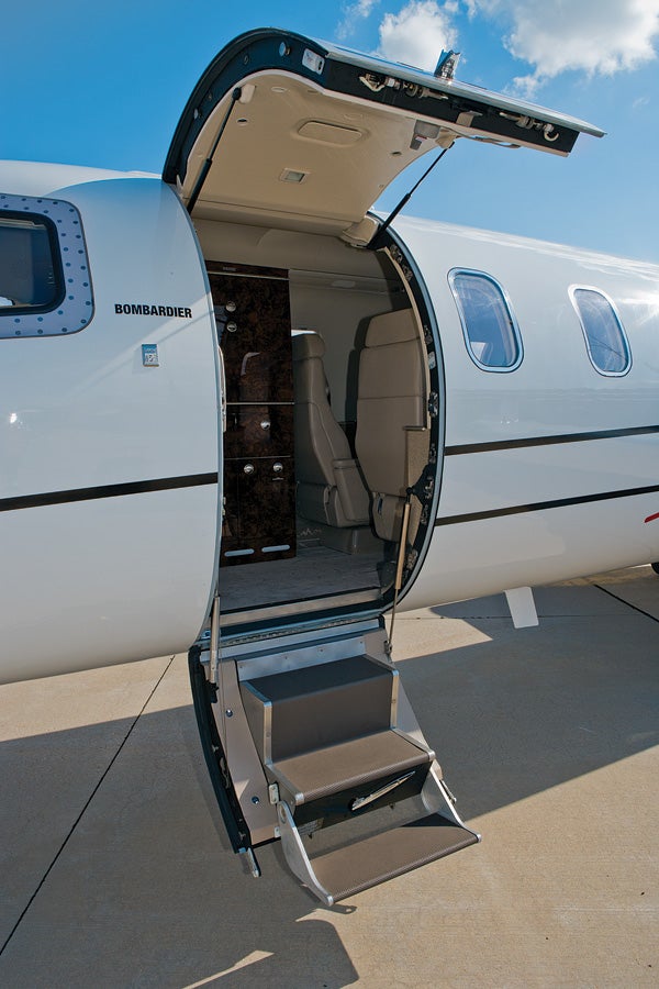 fly1110_lear3_600x900.jpg