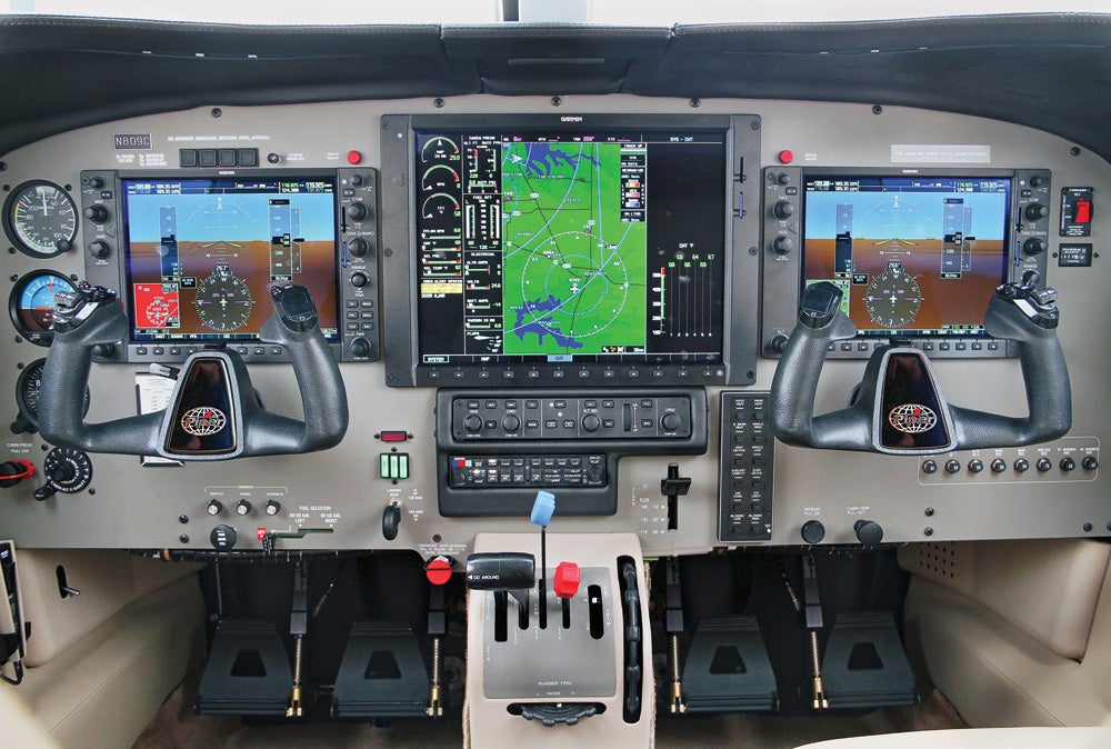 fly0311_mirage3_1000x674.jpg