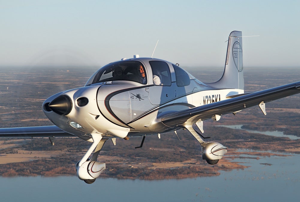 fly0411_cirrus3_1000x674.jpg