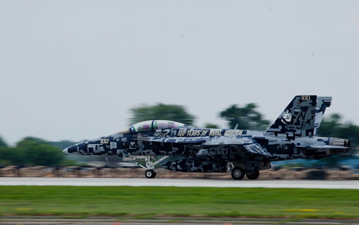 oshkosh4035.jpg
