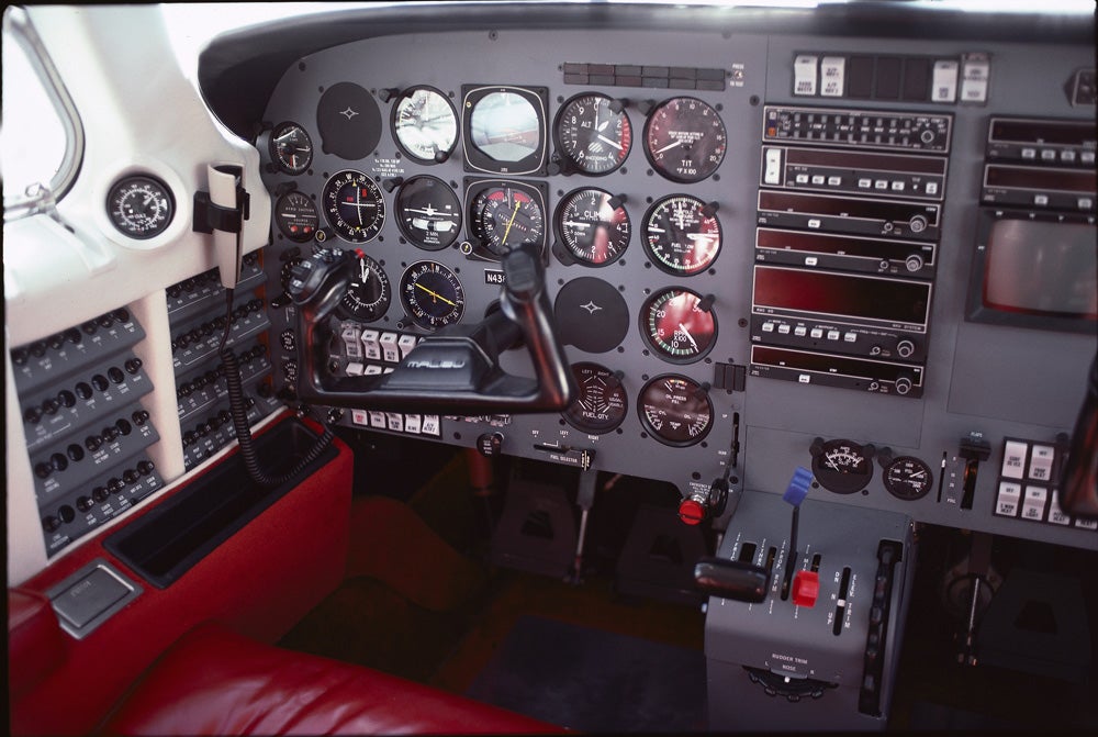 fly0311_malibu4.jpg