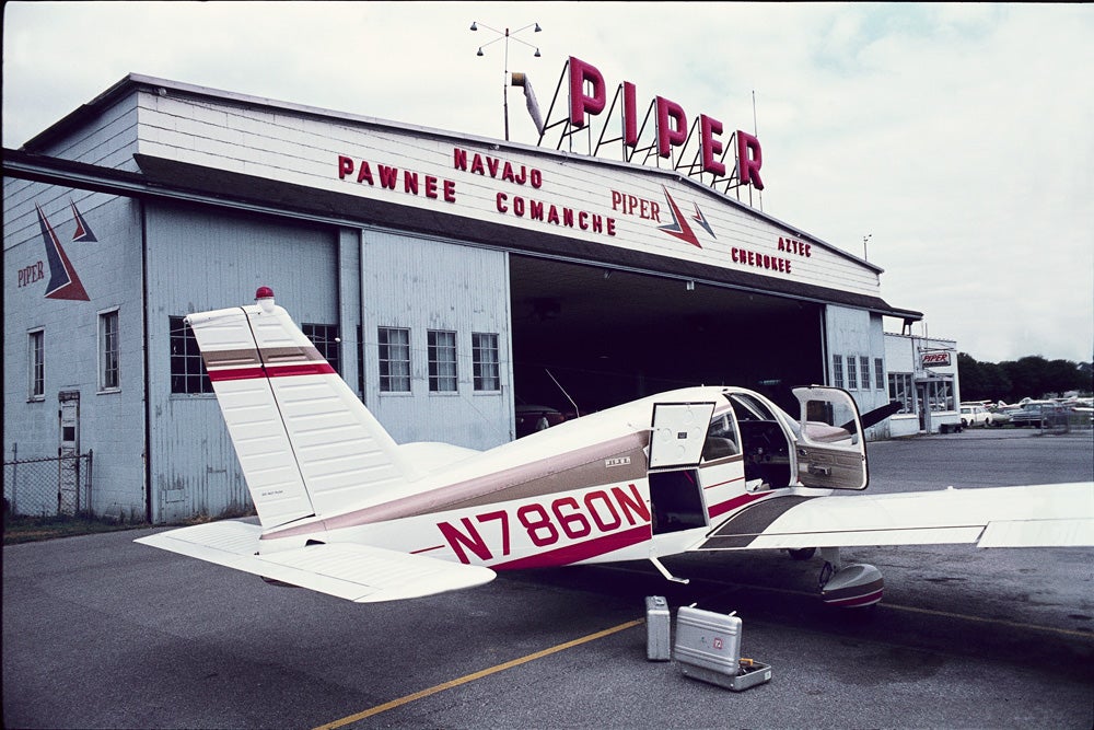 fly0611_archer_dig1.jpg