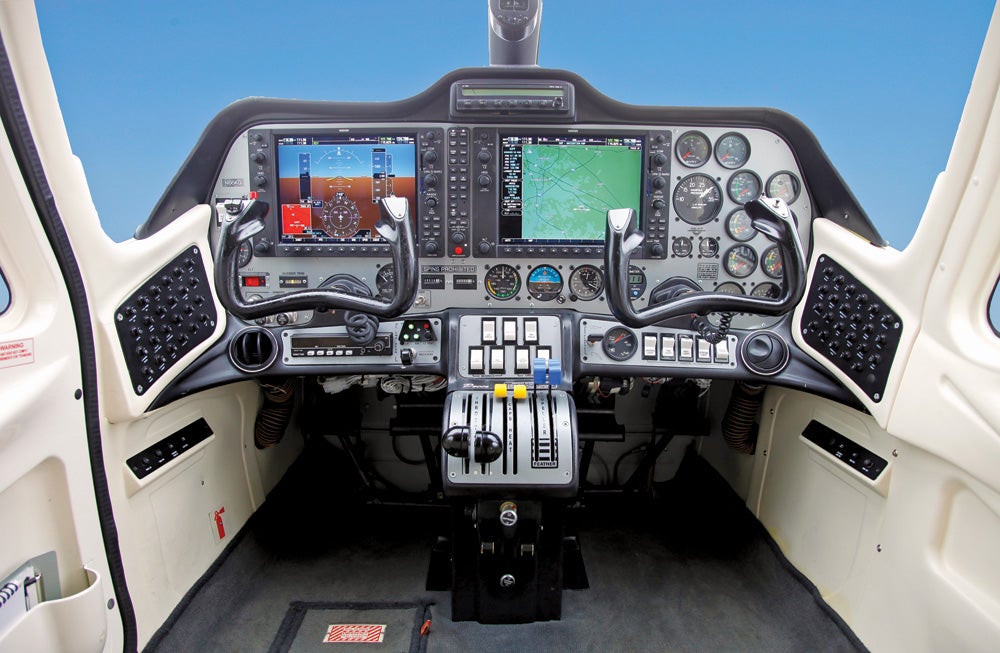 fly0911_technam10.jpg