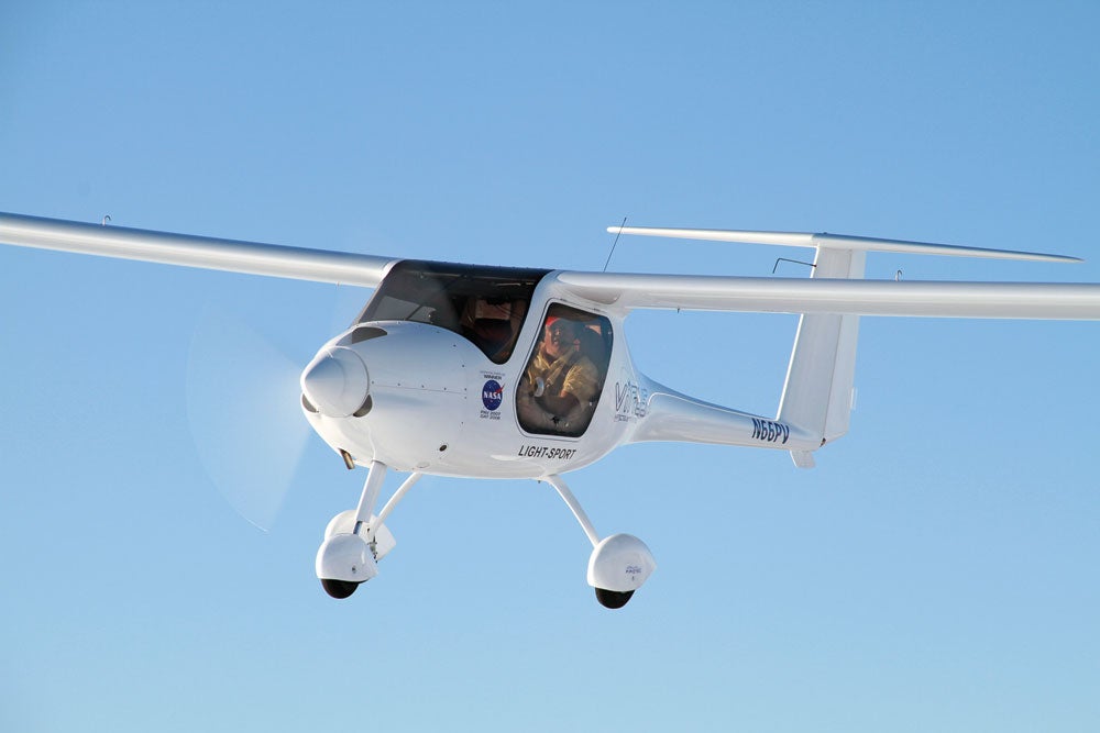fly1211_pipistrel11.jpg