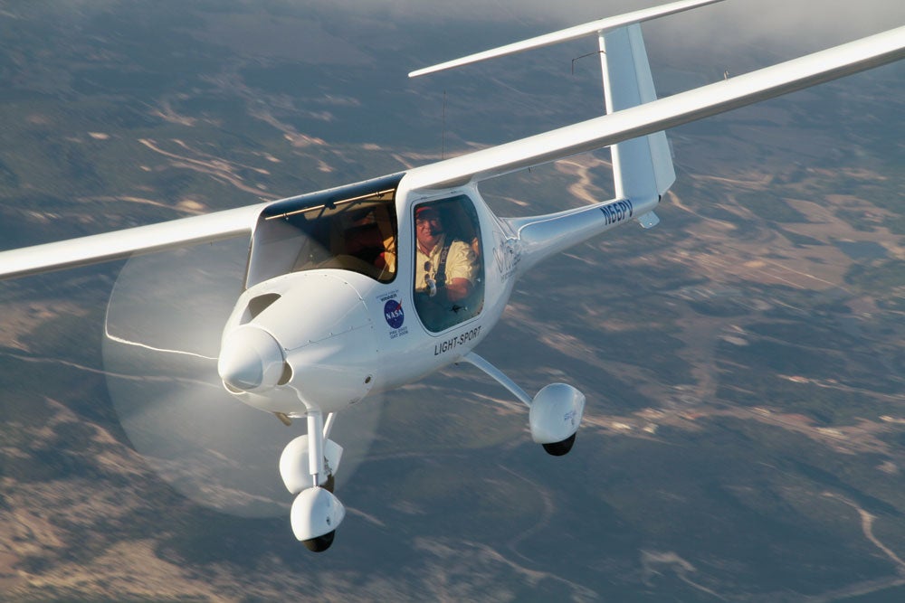 fly1211_pipistrel3.jpg