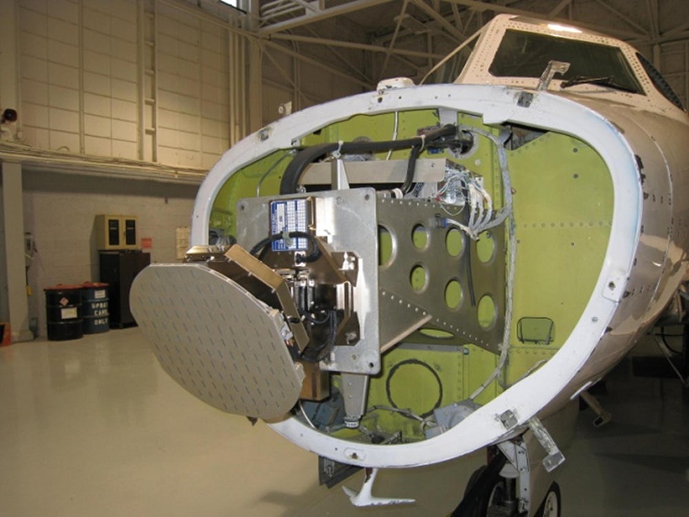 sabre-50-pedestal.jpg