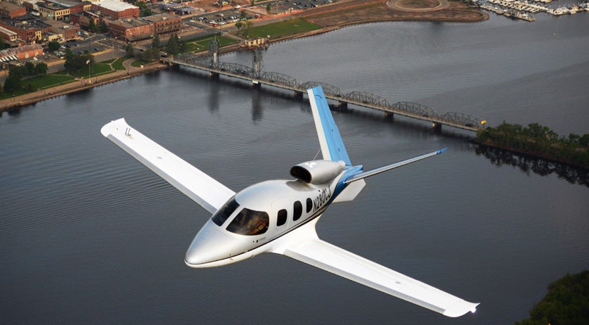 cirrus-vision sf50-04.jpg