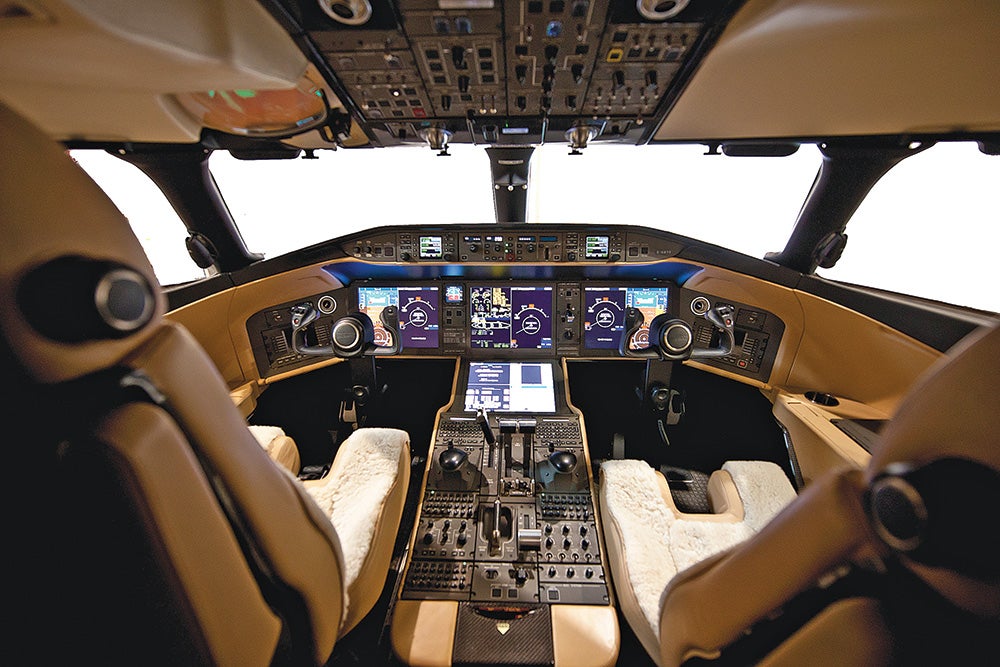 fly0413i_global_gall2.jpg