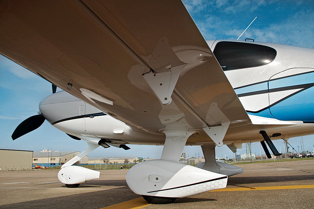 fly0513_cirrus5.jpg