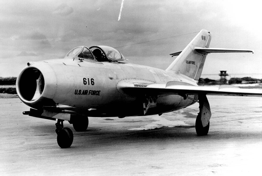 28-mig-15-usaf-bw.jpg