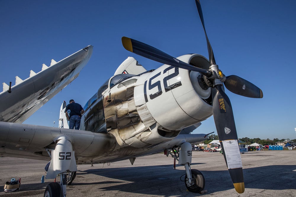 ad-5 skyraider.jpg
