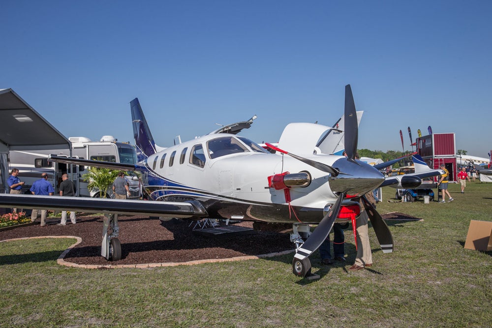 tbm 900.jpg
