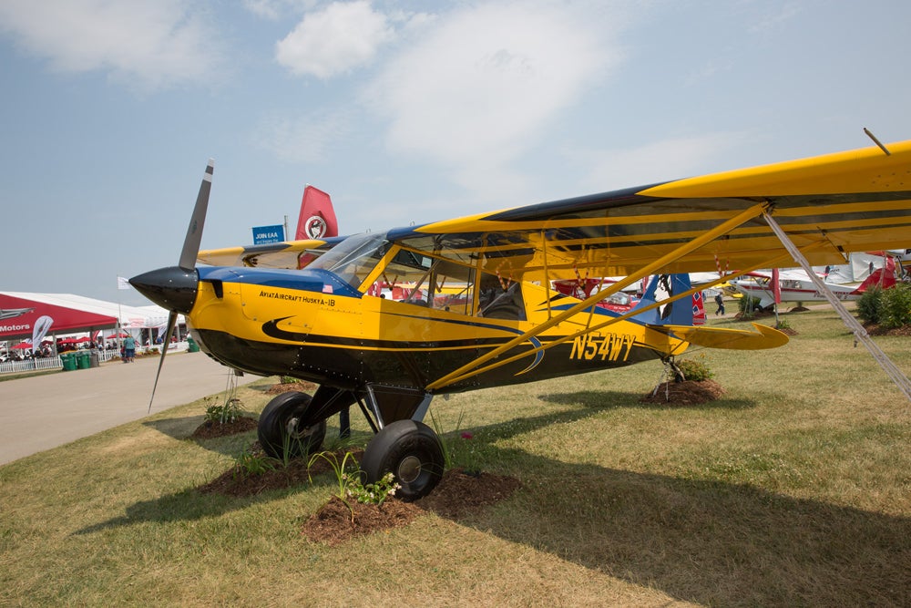 american champion aircraft display003.jpg