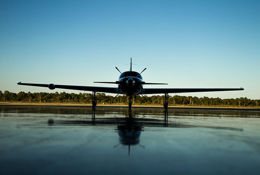piperaircraft-m600-hangar.jpg