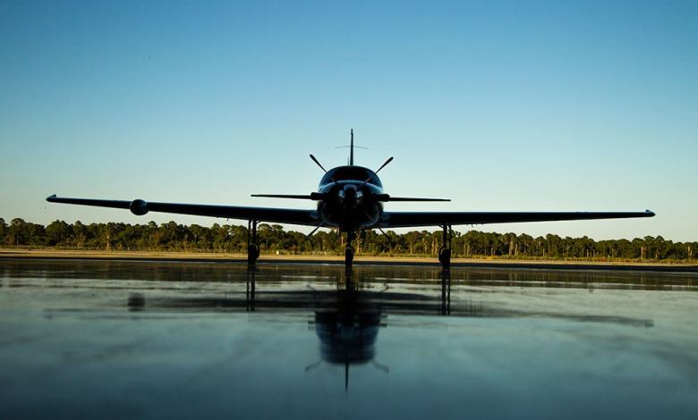 Owner says their airplane didn’t get a bath, and wonders why not. [Credit: FLYING Archive]