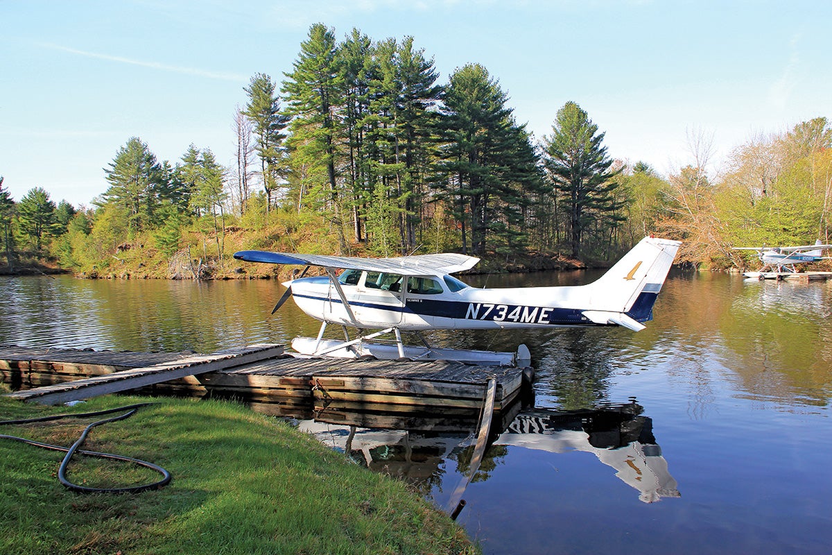 maine-seaplane11.jpg