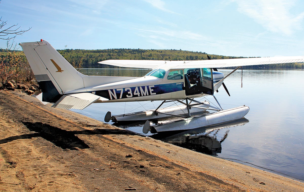 maine-seaplane15.jpg