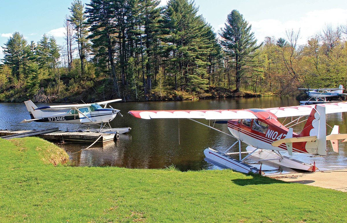 maine-seaplane2.jpg