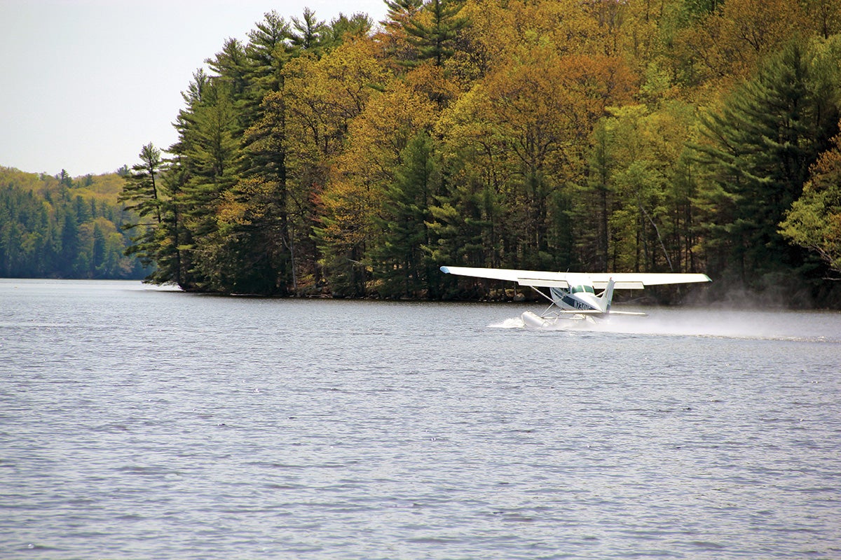maine-seaplane20.jpg