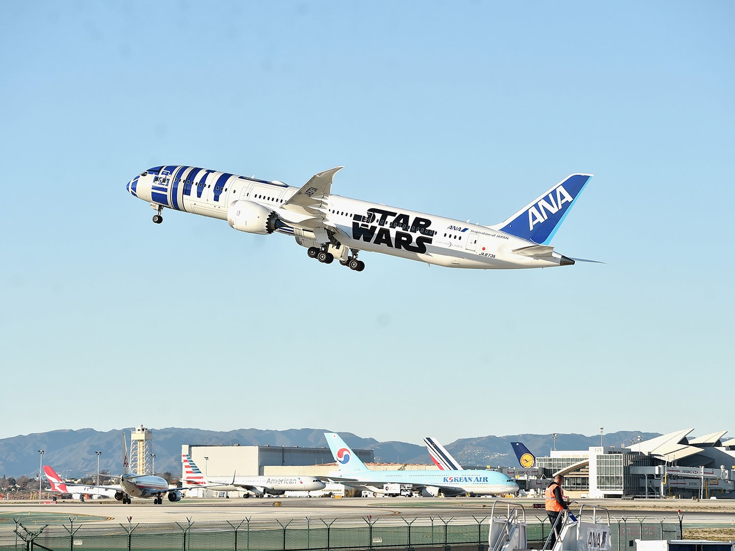 R2-D2 Jet Takeoff