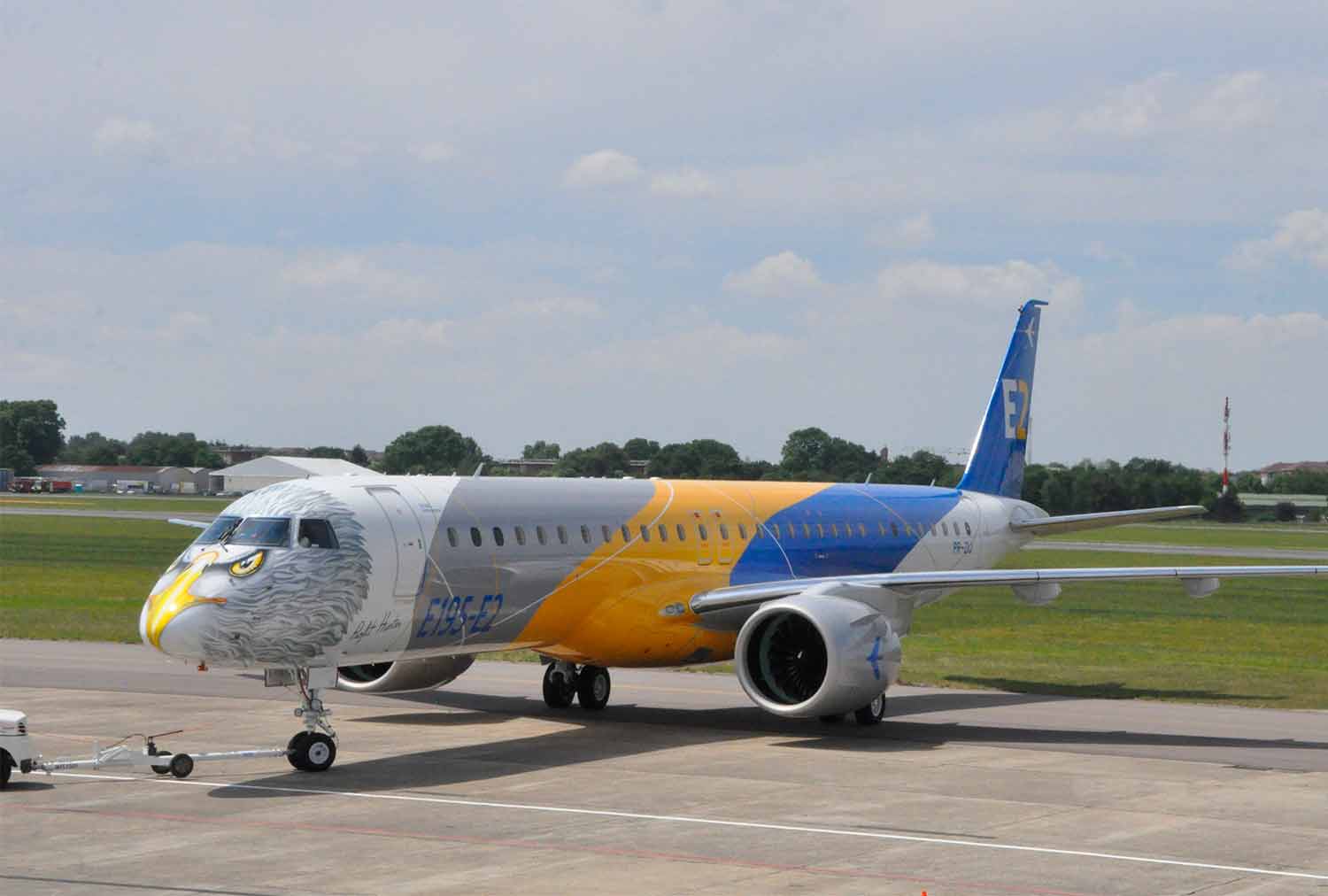 Embraer E195-E2