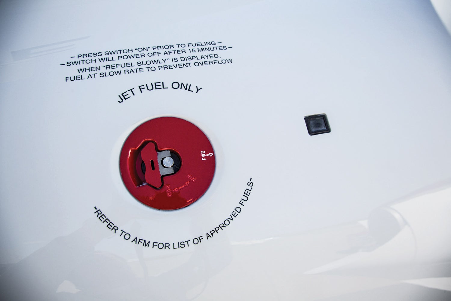 HondaJet fuel filler port