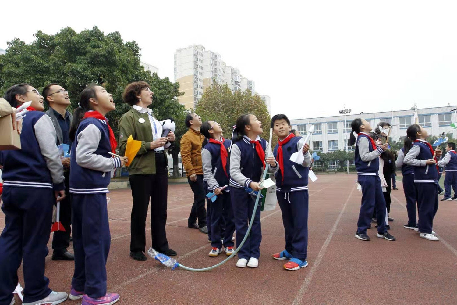 Dee Bond shares activities with local schoolchildren.