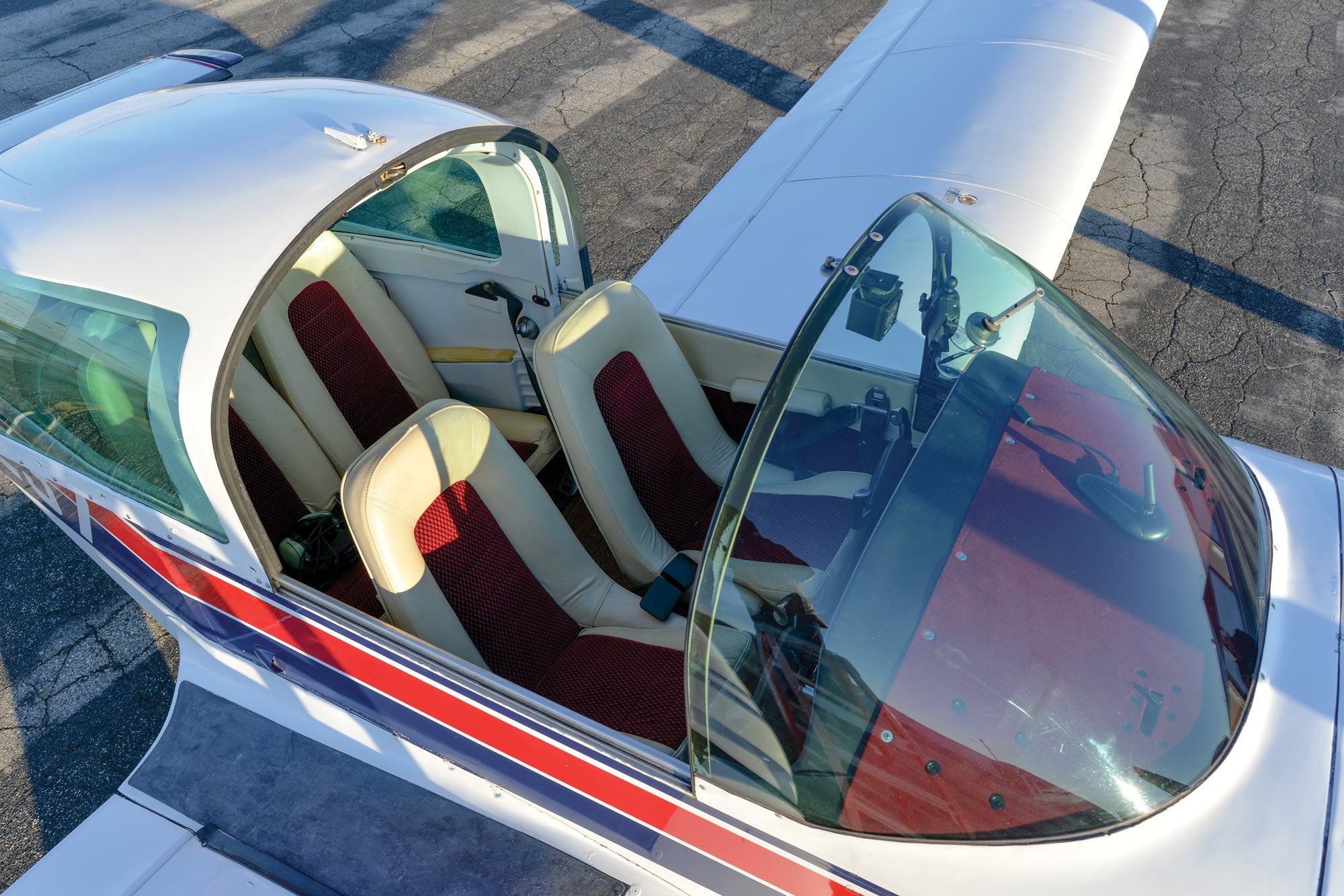 Grumman AA-5