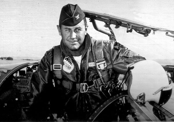 chuck-yeager-nasa.jpg