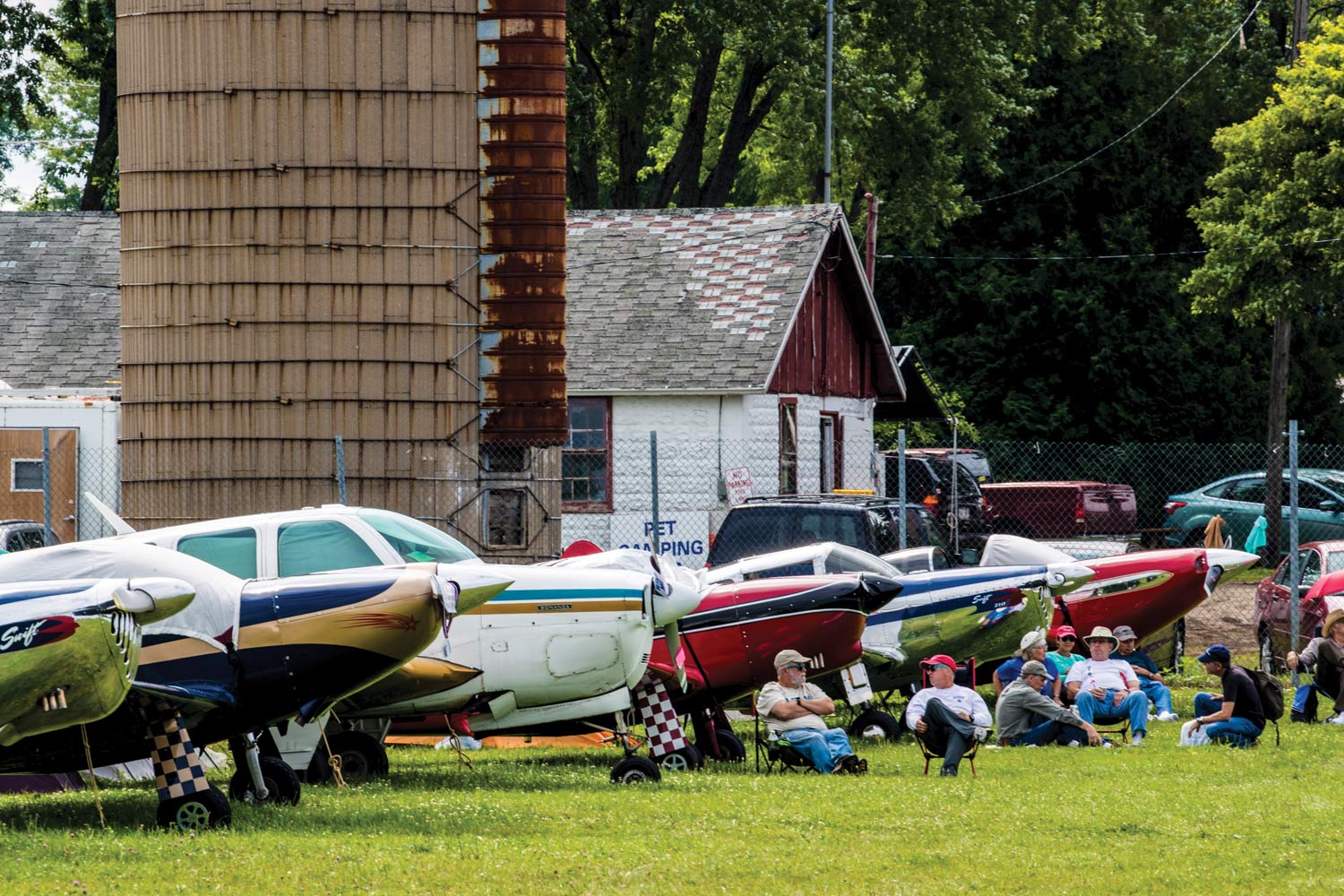 Oshkosh airplanes