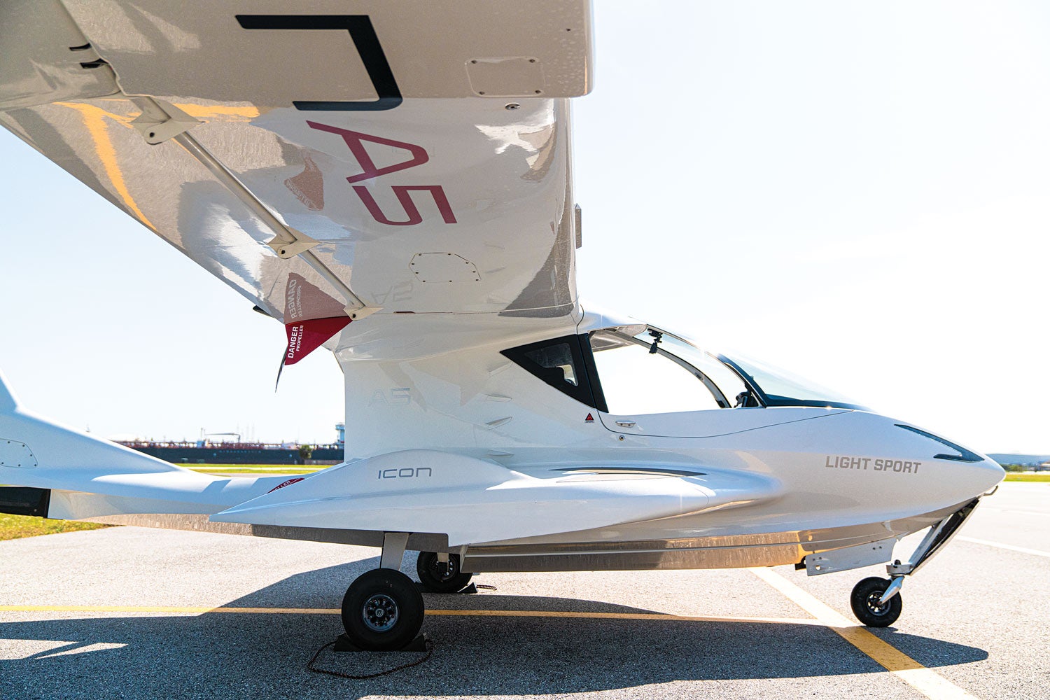 Icon A5 side view