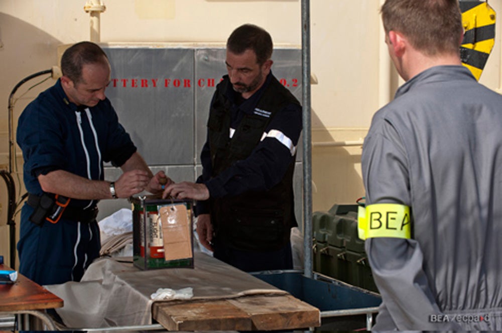 Air France 447 Flight Data Recorder to be Shipped to France