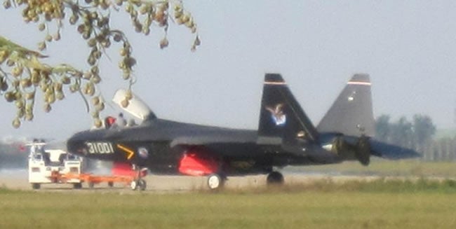 Chinese Stealth Fighter Photos