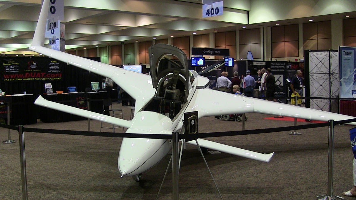 flying-aviation-expo-2014-004.jpg