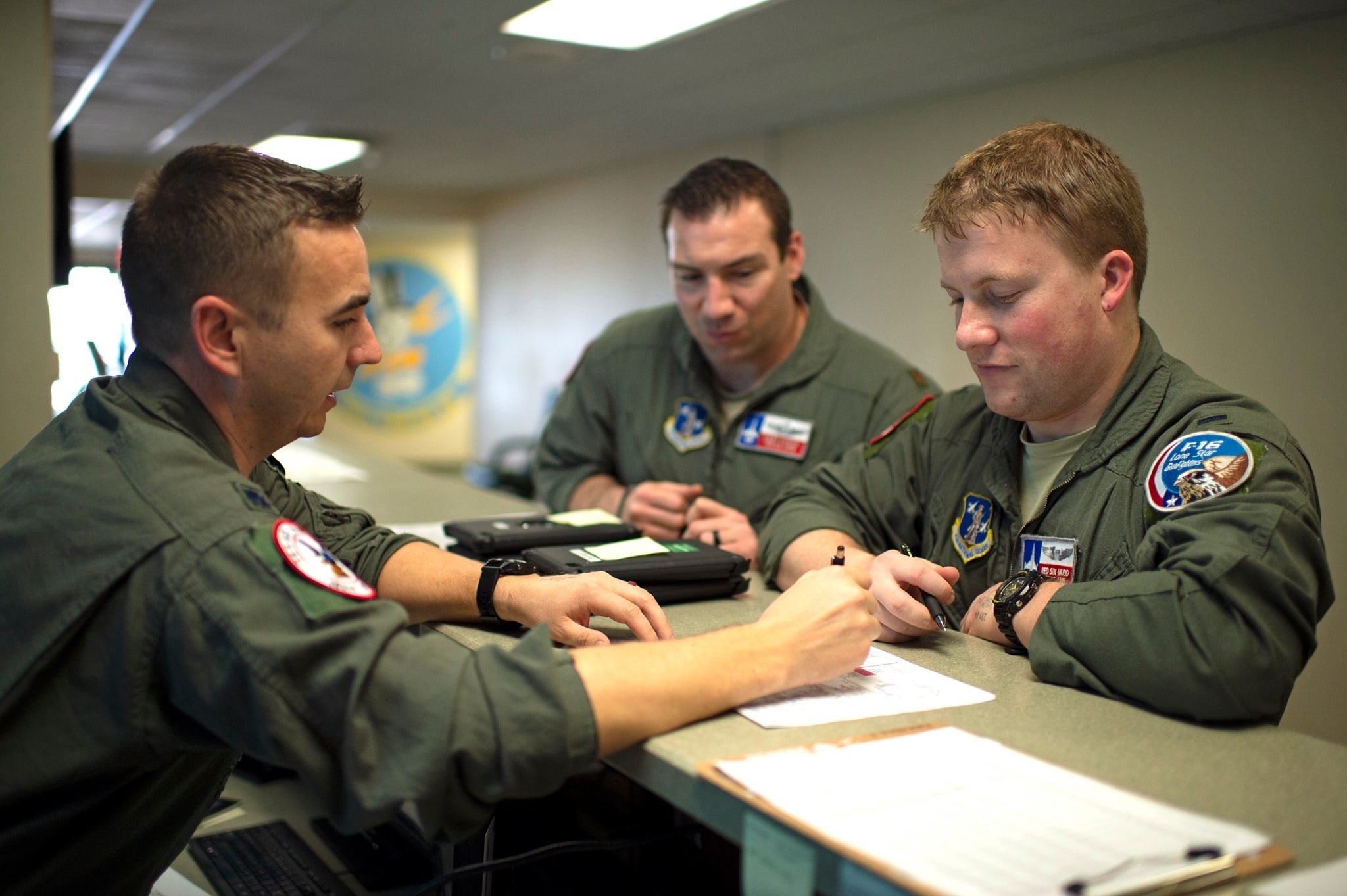 Brief of student pilots