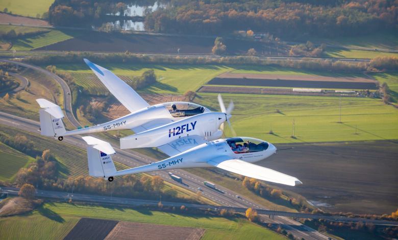 H2Fly HY4 in flight