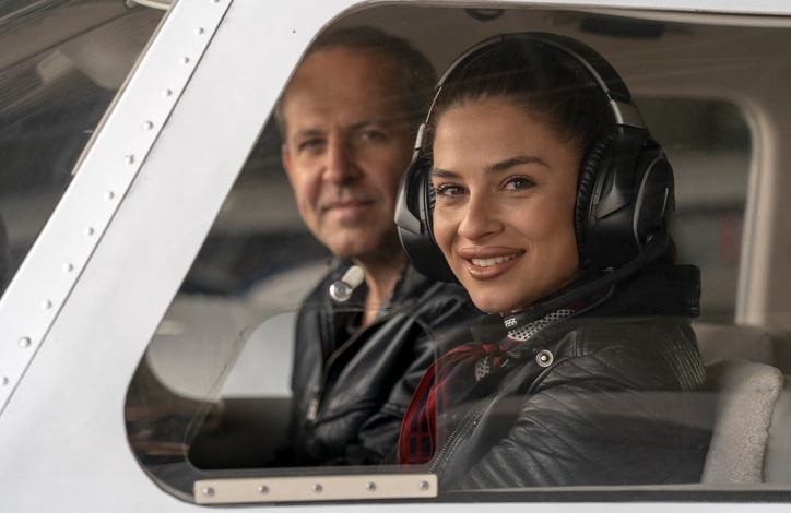 CFI and student pilot [Credit: iStock]