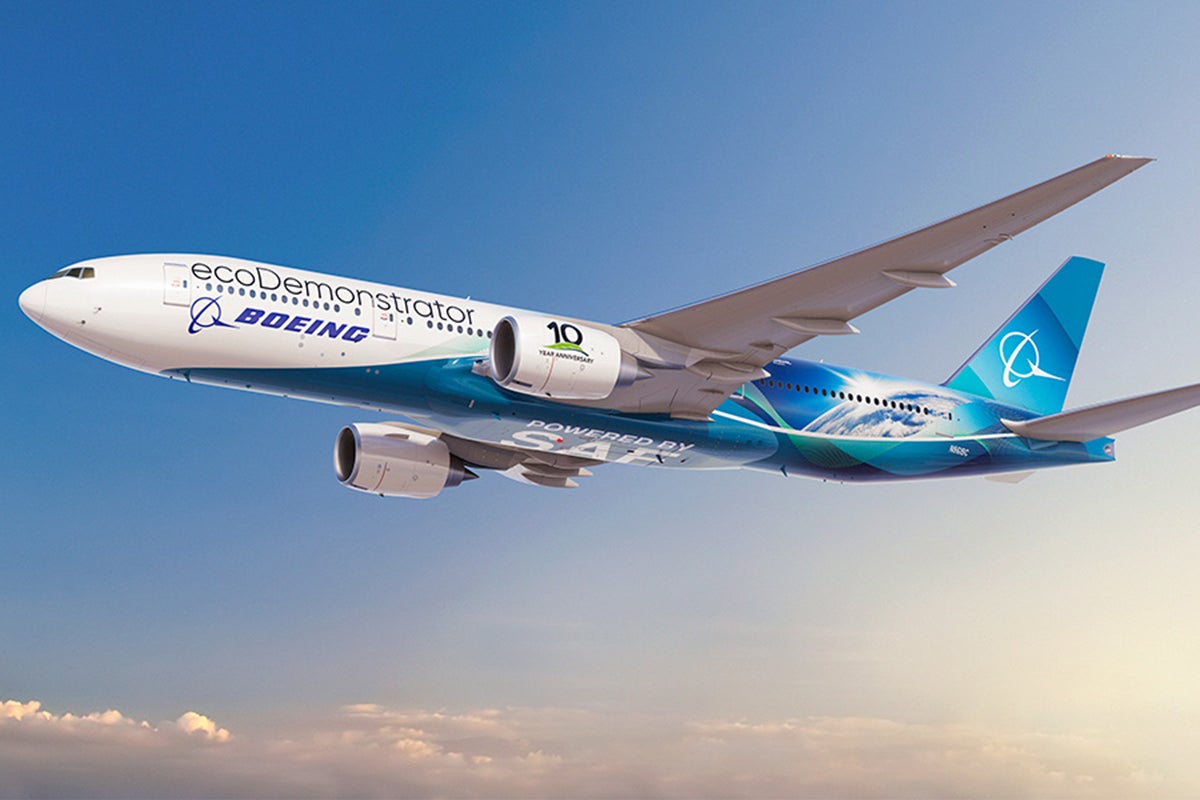 Boeing's 777-200ER ecoDemonstrator in flight