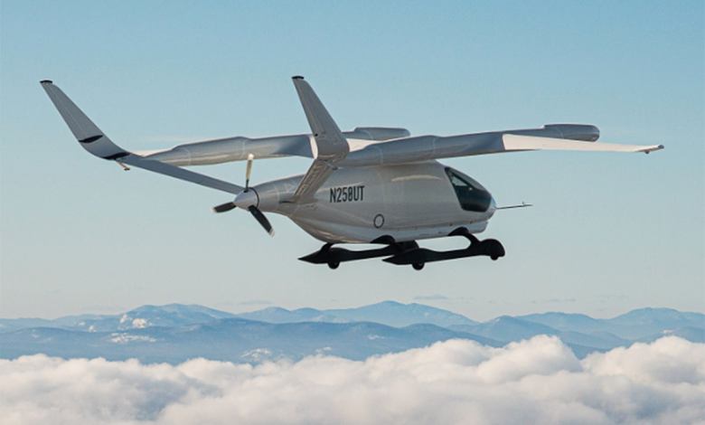 Beta Technologies Alia electric aircraft in flight.