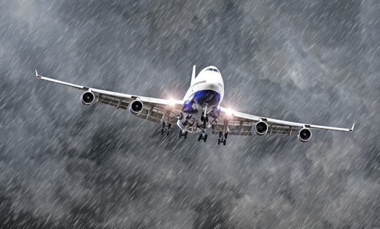 Can airplanes fly in the rain