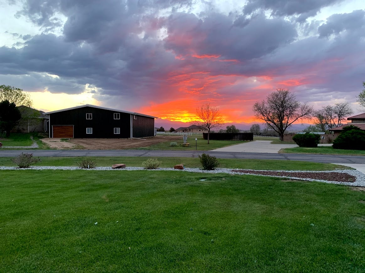 A sunset at Parkland Estates Airpark