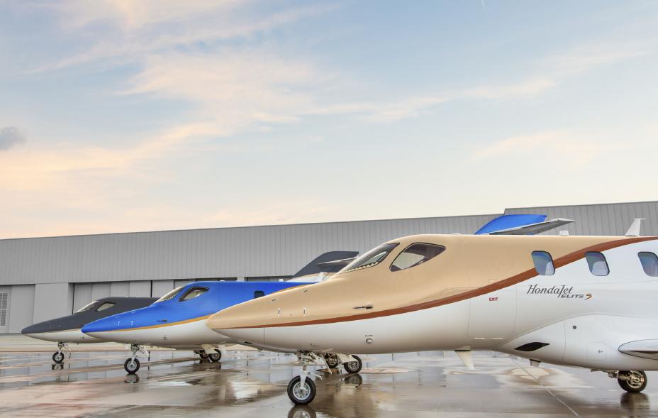 www.flyingmag.com