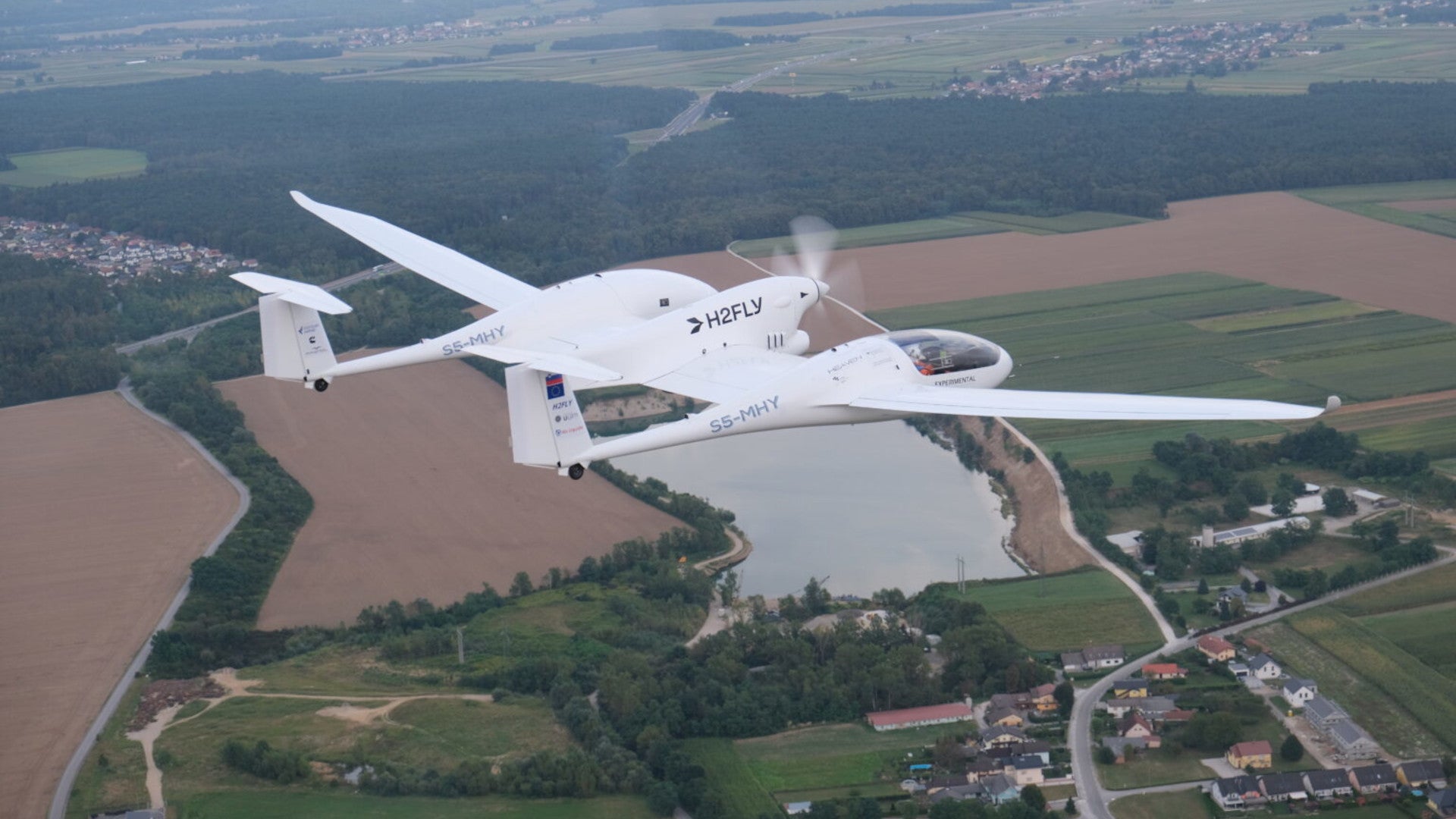 H2Fly hydrogen aircraft