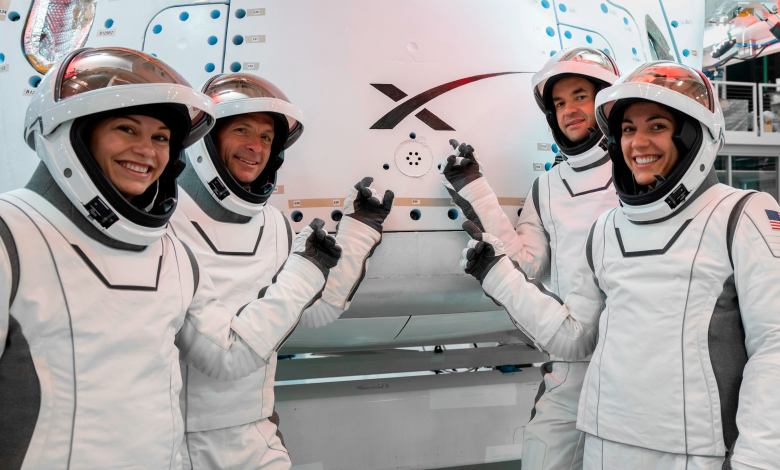 Polaris Dawn astronauts SpaceX crew Dragon