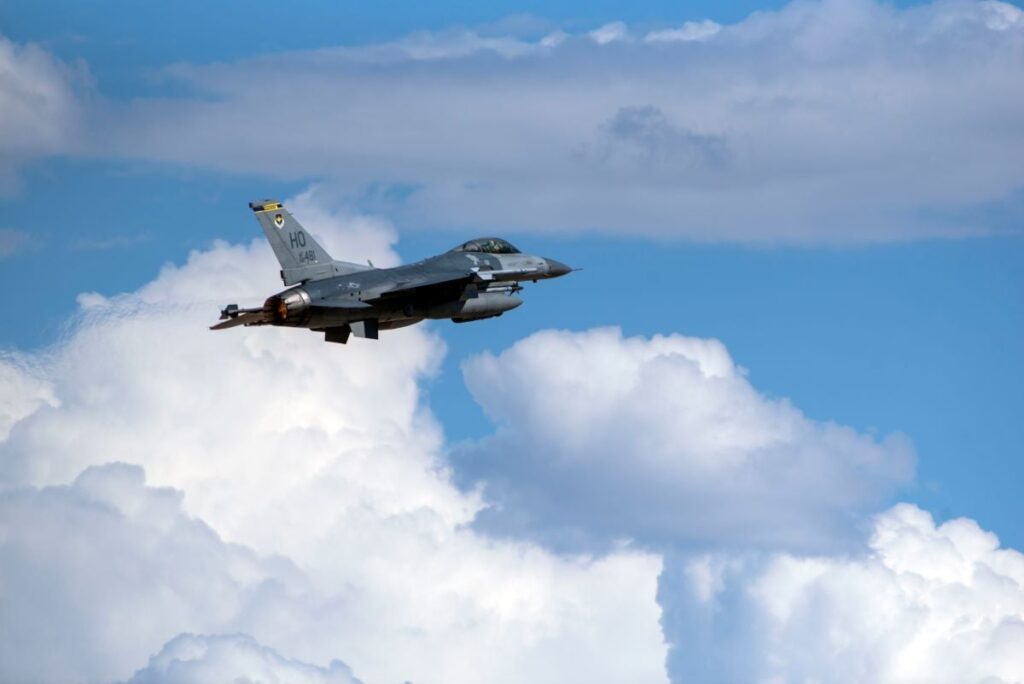 F-16