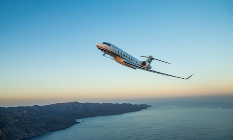 Small jet in flight